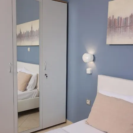 Summer - Premium Apartment